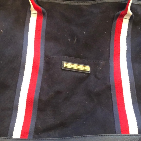 🎉HP🎉Tommy Hilfiger Travel Bag - Picture 15 of 16